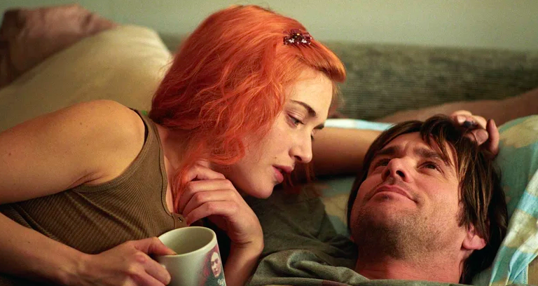 Jim Carrey and Kate Winslett in Eternal Sunshine of the Spotless Mind.